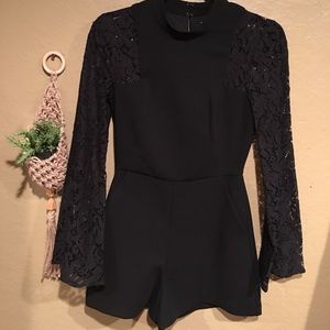 BCBG NWOT Romper with Lace Sleeves✨